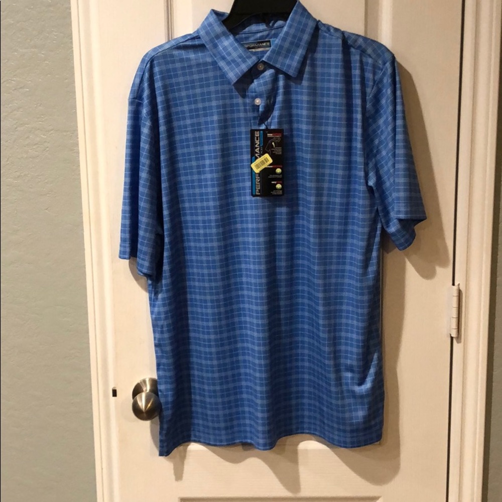 Roundtree and York performance tee
